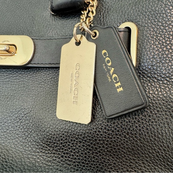 Coach Swagger Carryall - Picture 3 of 15